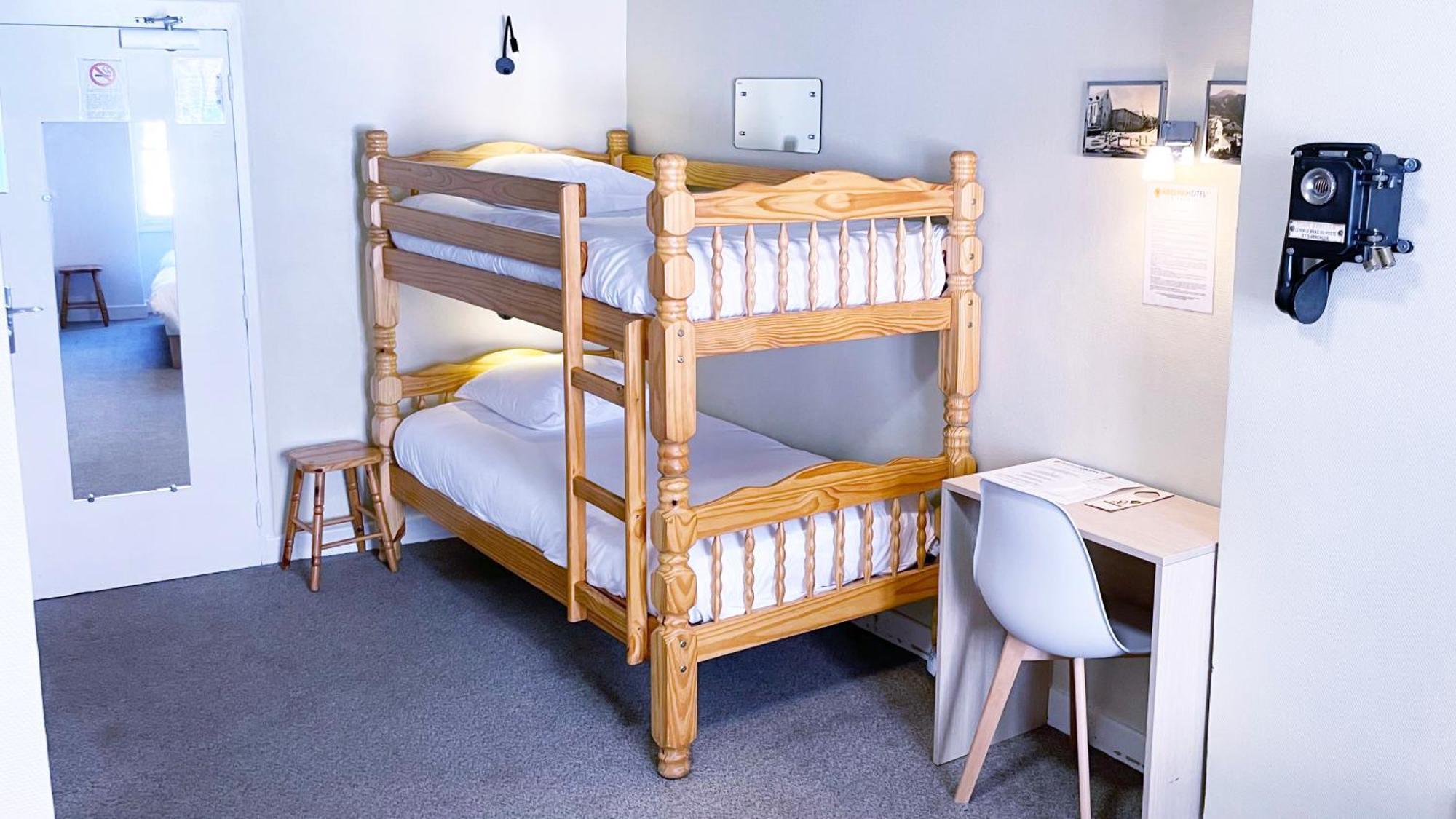 Abelha Hotel Le France Бриве-ла-Гаилларде Экстерьер фото