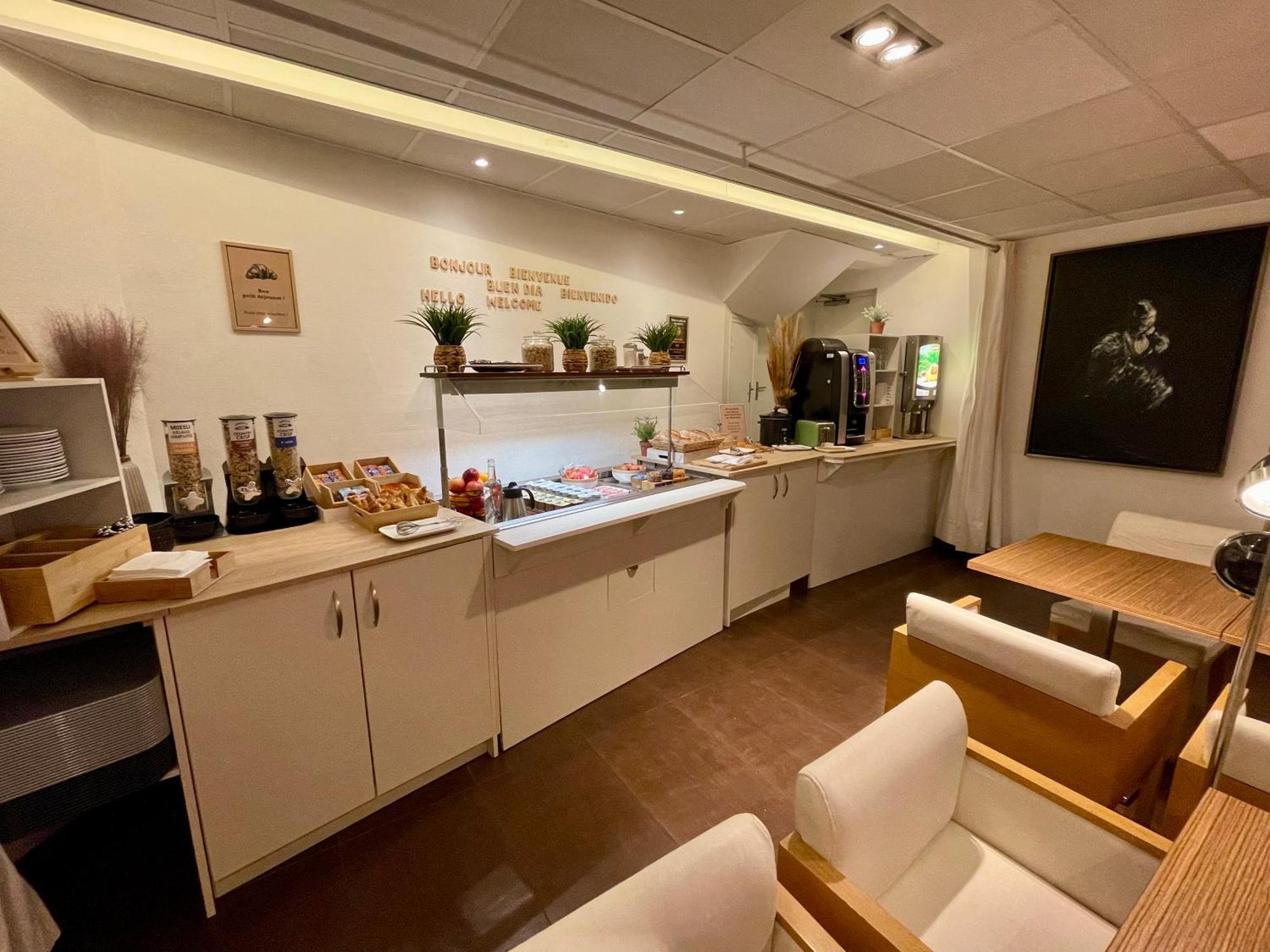 Abelha Hotel Le France Бриве-ла-Гаилларде Экстерьер фото